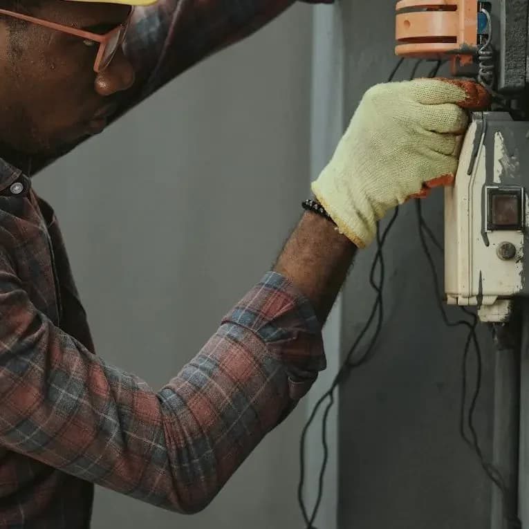 Coupure de courant sur tableau électrique avec intervention - Electricien Paris Service